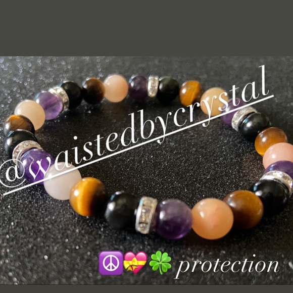 Peace love luck protection - Picture 1 of 1